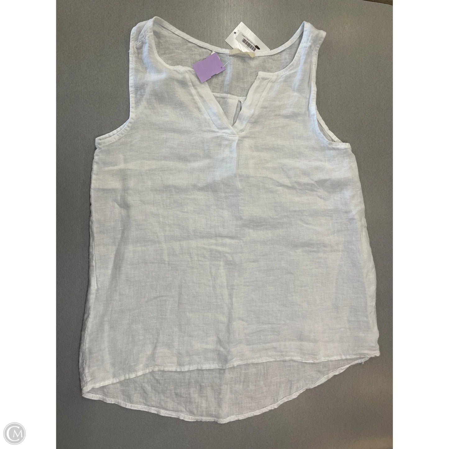 Top Sleeveless By Clothes Mentor In White, Size: M