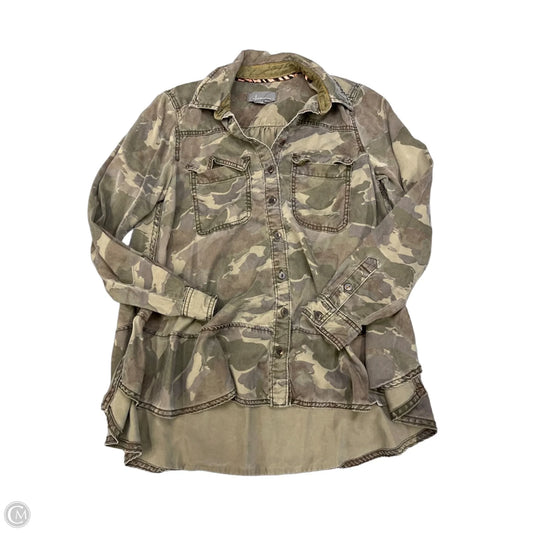Top Long Sleeve By Anthropologie In Camouflage Print, Size: Xs