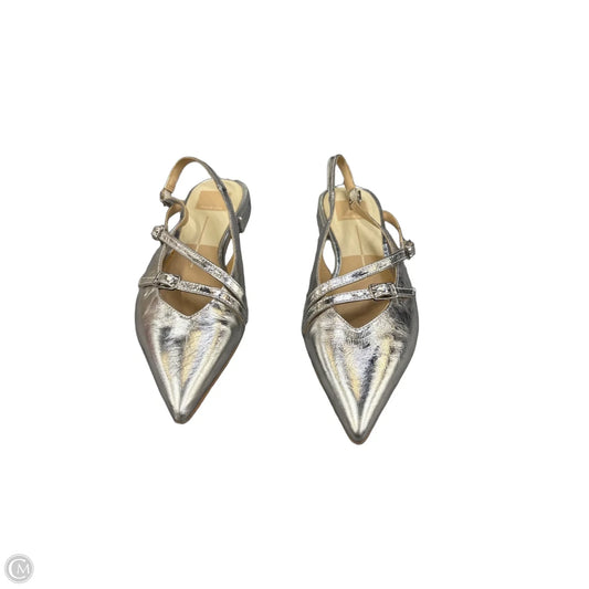 Shoes Flats By Dolce Vita In Silver, Size: 7