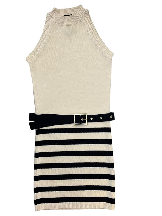 Dress Casual Short By Cma In Cream, Size:Xs