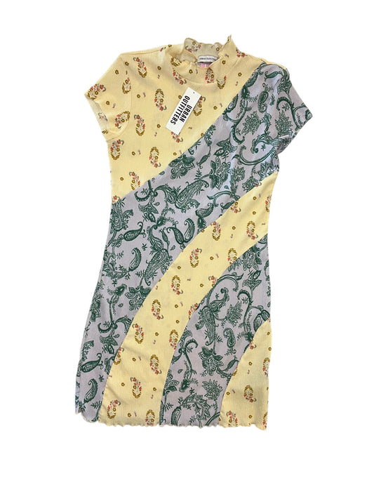 Dress Casual Short By Urban Outfitters In Yellow, Size:L