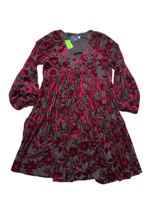 Dress Casual Short By JUST...TAYLOR In Black & Red, Size:S