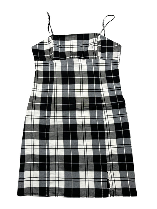 Dress Casual Short By Love Tree In Black & White, Size:L