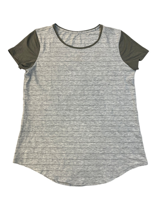 Athletic Top Ss By Lululemon In Grey, Size:M