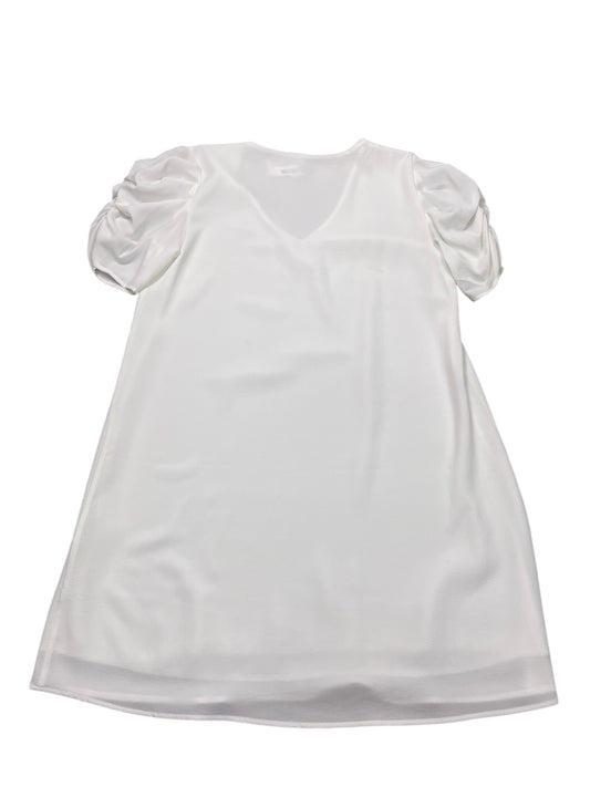 Dress Casual Short By Tyche In White, Size:M