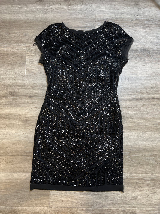 Dress Party Short By Vince Camuto  Size: L