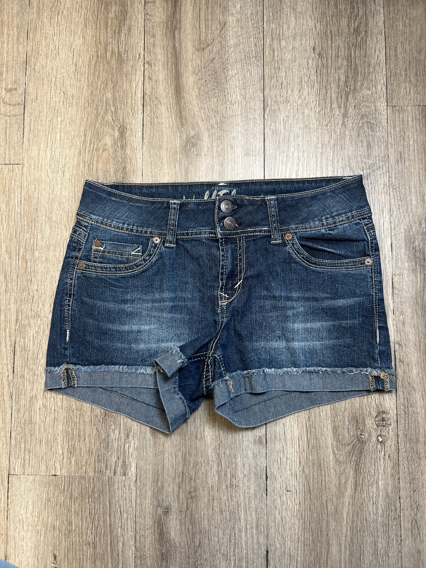 Shorts By Wallflower  Size: S