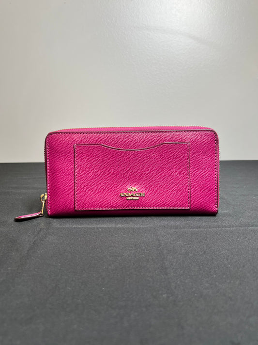 Women's Wallets- Used & Pre-Owned - Clothes Mentor